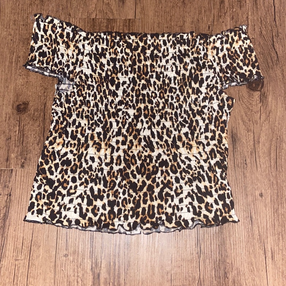 Cheetah tube top.✨